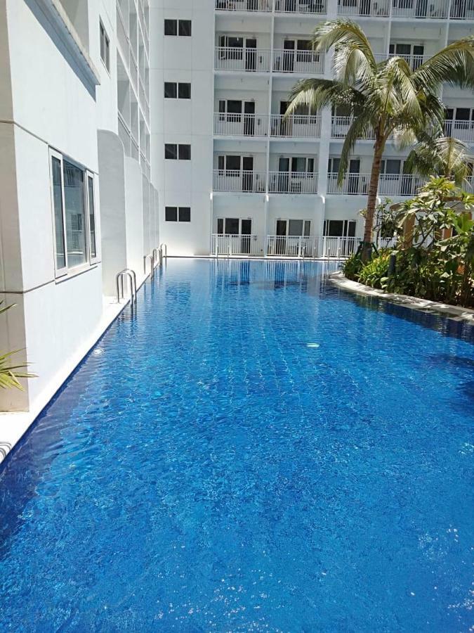 Shore Residences Moa Manila Esterno foto