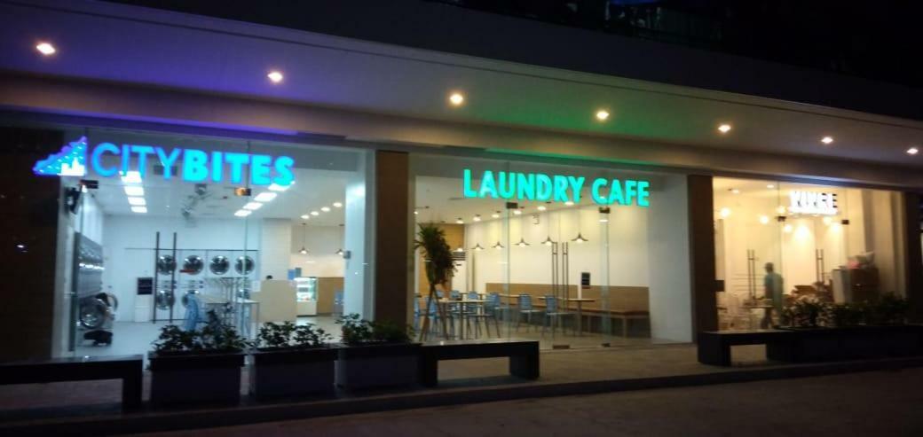 Shore Residences Moa Manila Esterno foto