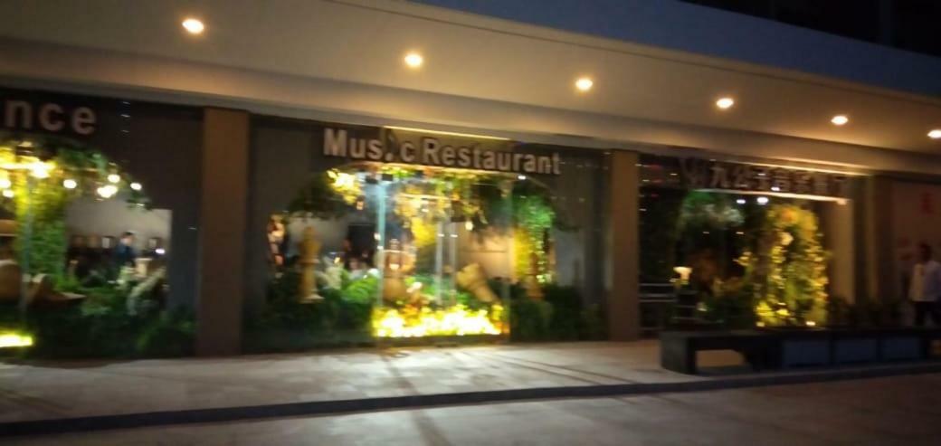 Shore Residences Moa Manila Esterno foto